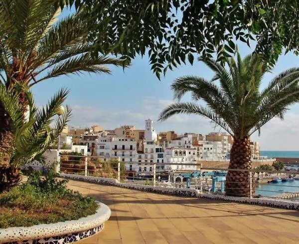 Precioso piso, todo equipado a 300m de las playas L'Ametlla de Mar Apartamento